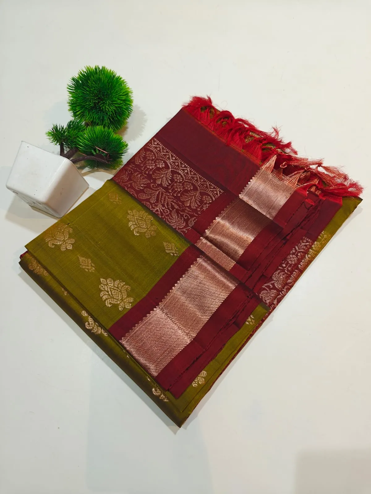 Olive Gold Kanchi Handloom Soft Silk Saree